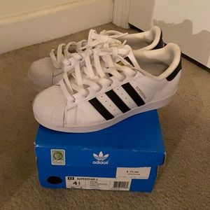 Adidas Superstar J
